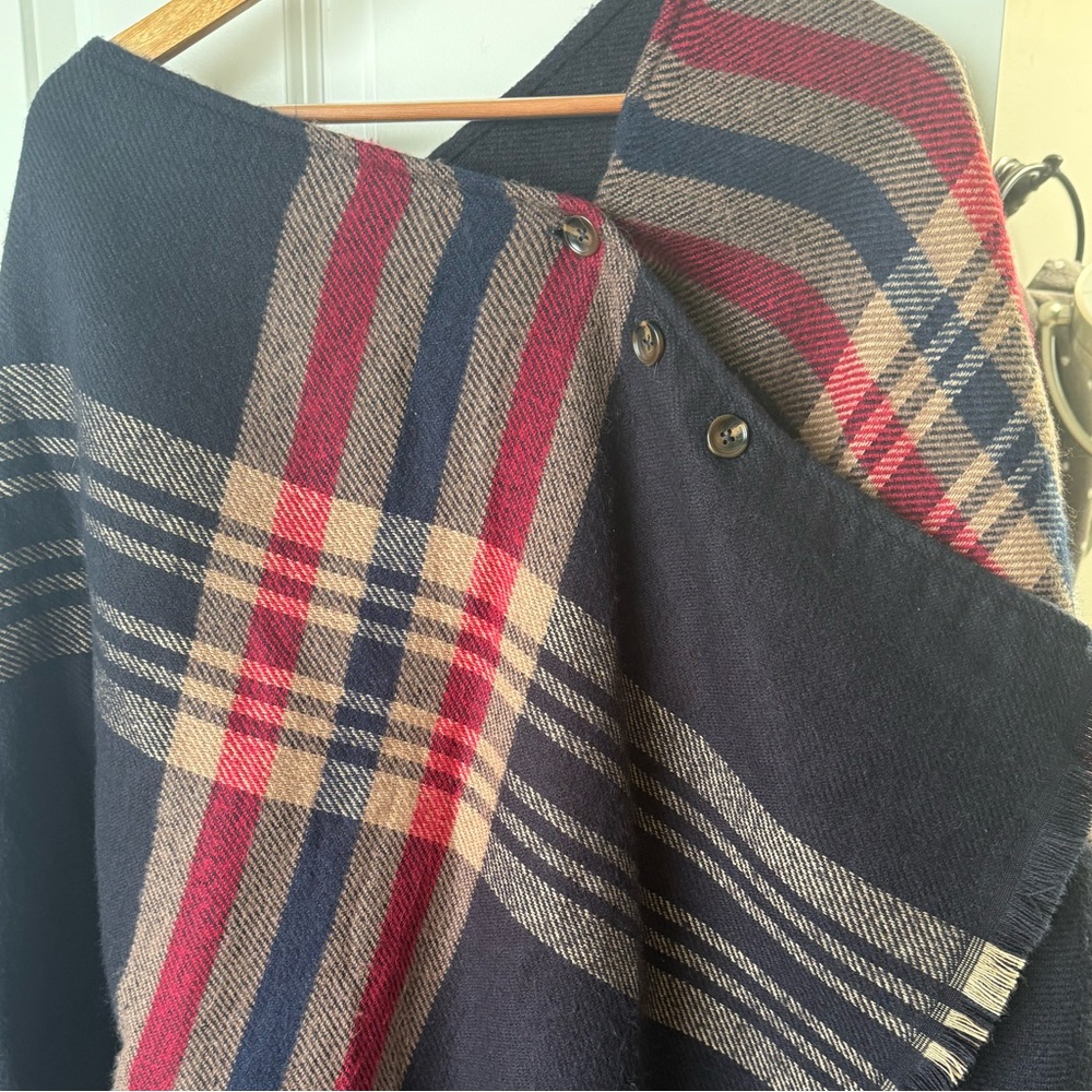 2 Chic Cape with Button Closure - Picture 6 of 11